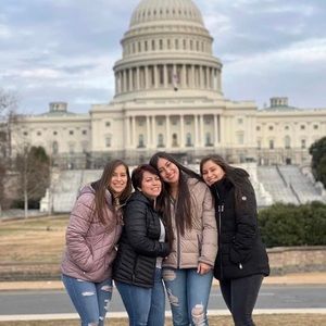 Meet your Posher, Maria isabel